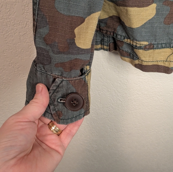 Madewell Camouflage Outbound Utility Jacket - Picture 10 of 10